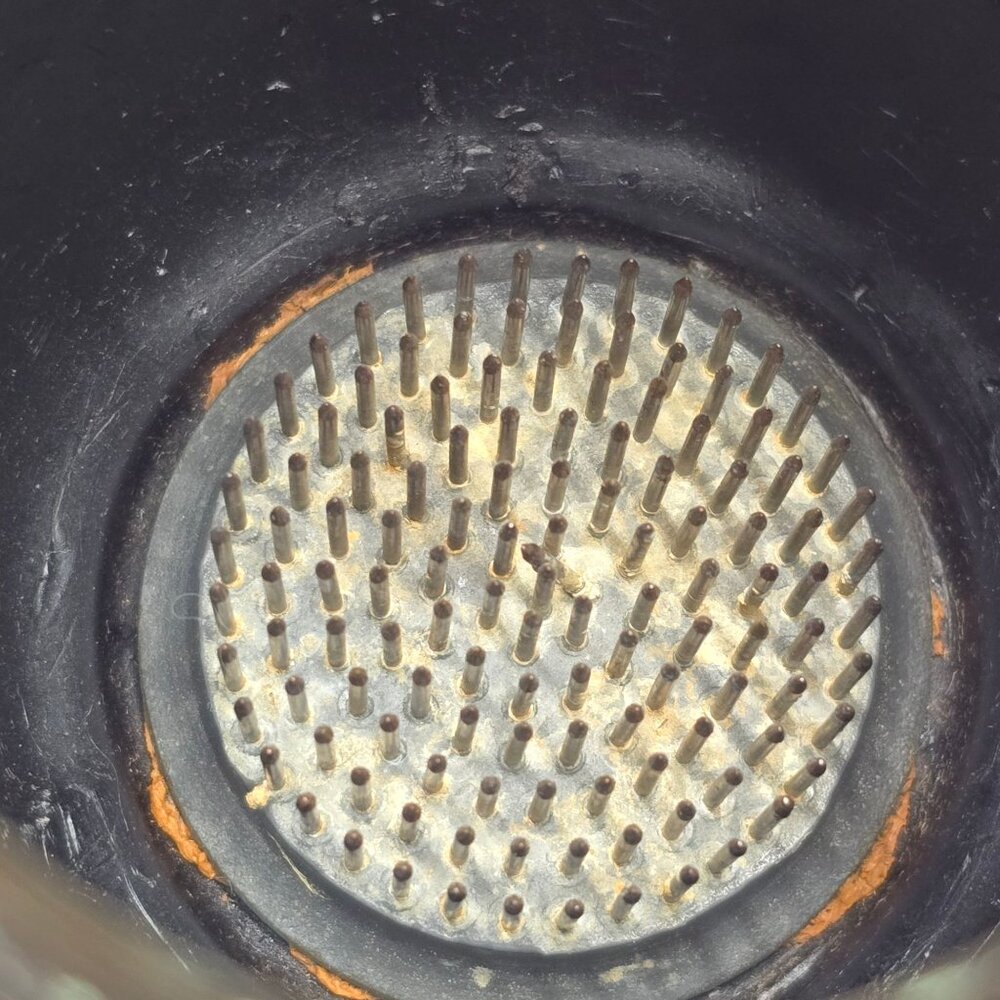 VTG Japanese Bronze Utsubata Ikebana Vase 5.5" Marked Japan Kenzan Insert - Picture 7 of 14